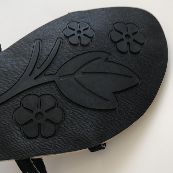 New Glamorous Strappy Gladiator Sandals - Picture 5 of 9